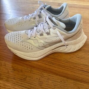 Saucony Endorphin Speed